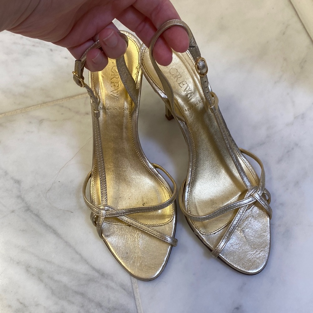EUC gold j crew pumps. Size 6.5